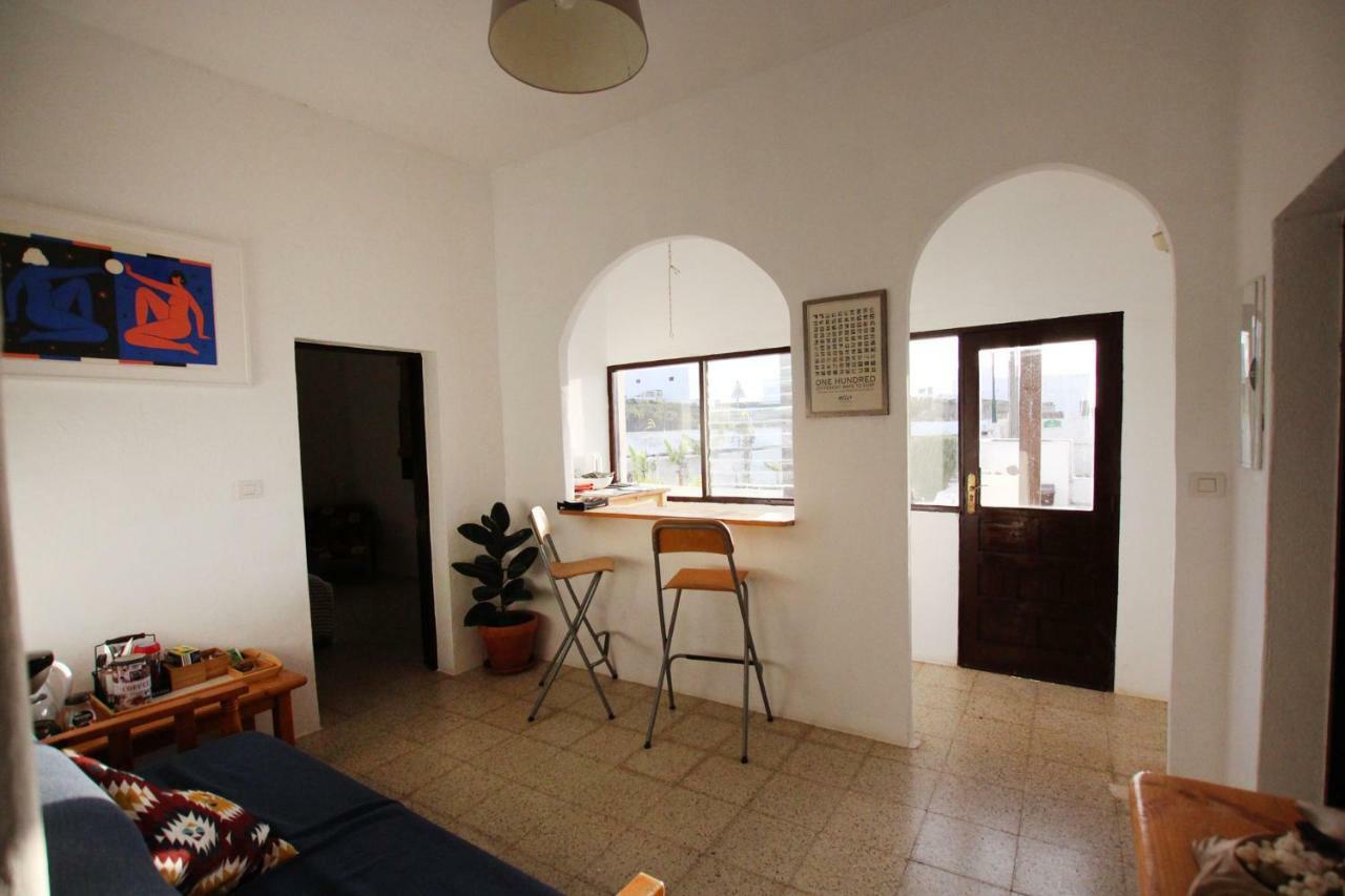 Joyhouse Guest House Тегисе Екстериор снимка